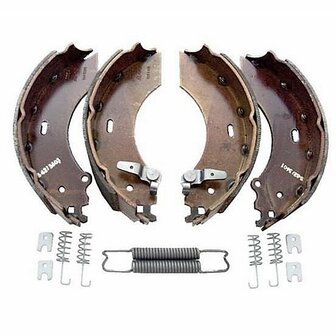 Bremsbackensatz 2361 AAA Premium