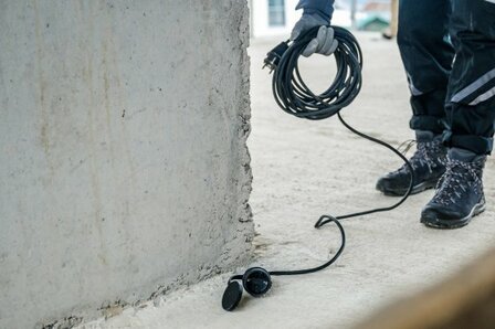 Verlangerungskabel IP44 15m schwarz AT-N05V3V3-F 3G1,5