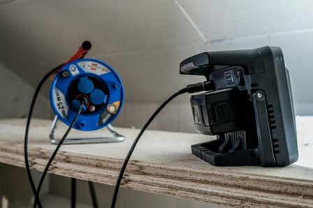 Professional Multi Battery LED Hybrid Baustrahler 10050 MH, 12500lm, IP55