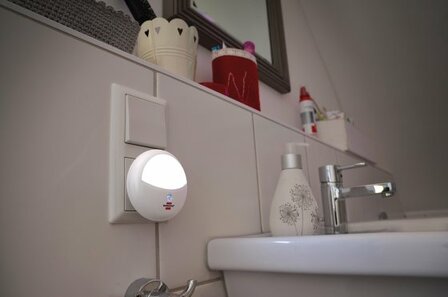 LED-Orientierungslicht OL 02R mit Dammerungssensor rund