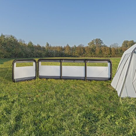 Aufblasbarer Windschutz 160x140cm