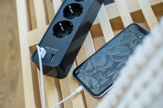 Steckdosenleiste mit USB-Ladefunktion 4-fach schwarz schwarz 1,5m H05VV-F 3G1,5 mit Schalter