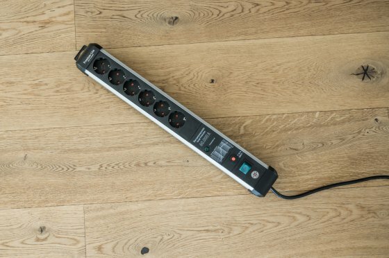 60.000A Uberspannungsschutz-Steckdosenleiste 6-fach 5m H05VV-F 3G1,5
