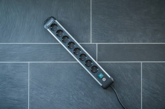 Steckdosenleiste mit Schalter 8-fach 3m H05VV-F 3G1,5