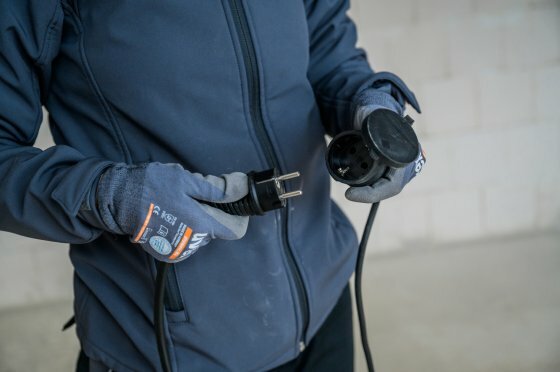 Baustellen-Verlangerungskabel IP44 10m H07RN-F 3G2,5 schwarz