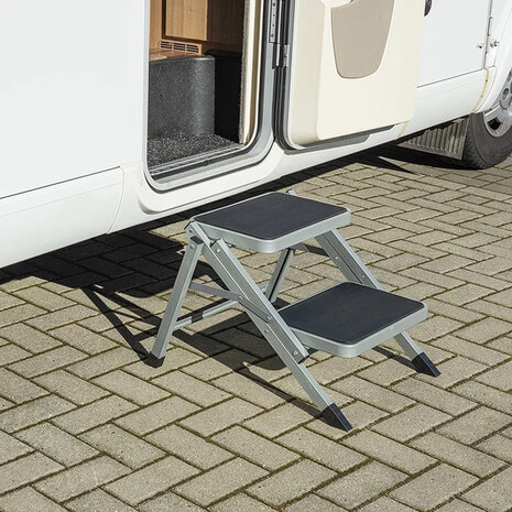 Klapptritt mit 2 Stufen