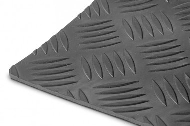 Gummi pro laufendem Meter 1mx1200mmx3mm schwarze Riffelplatte